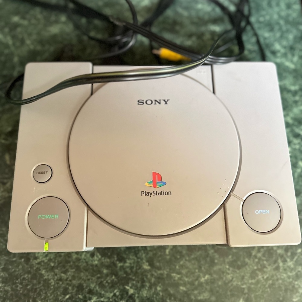 Play Station1 system 1998 SCPH-7501 - Picture 6 of 14